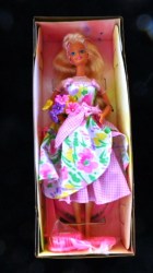 1996 BLONDE  SPRING PETALS BARBIE DOLL NEW IN BOX, AVON 2nd SERIES